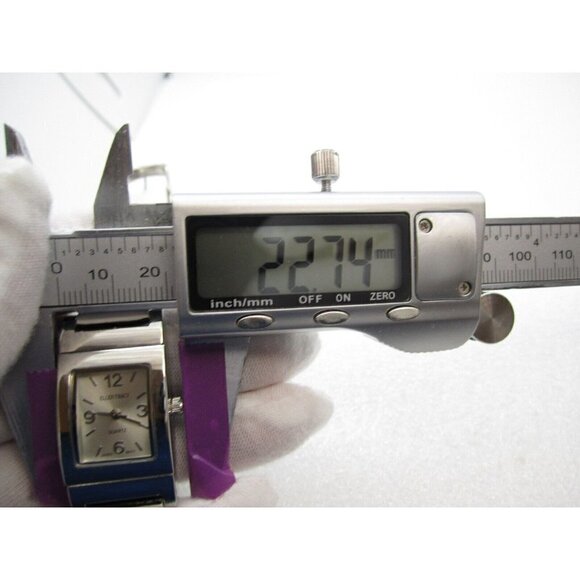 Women Ellen Tracy Quartz WR Analog 22mm Dial Causal Round Watch (G219) - Picture 2 of 8